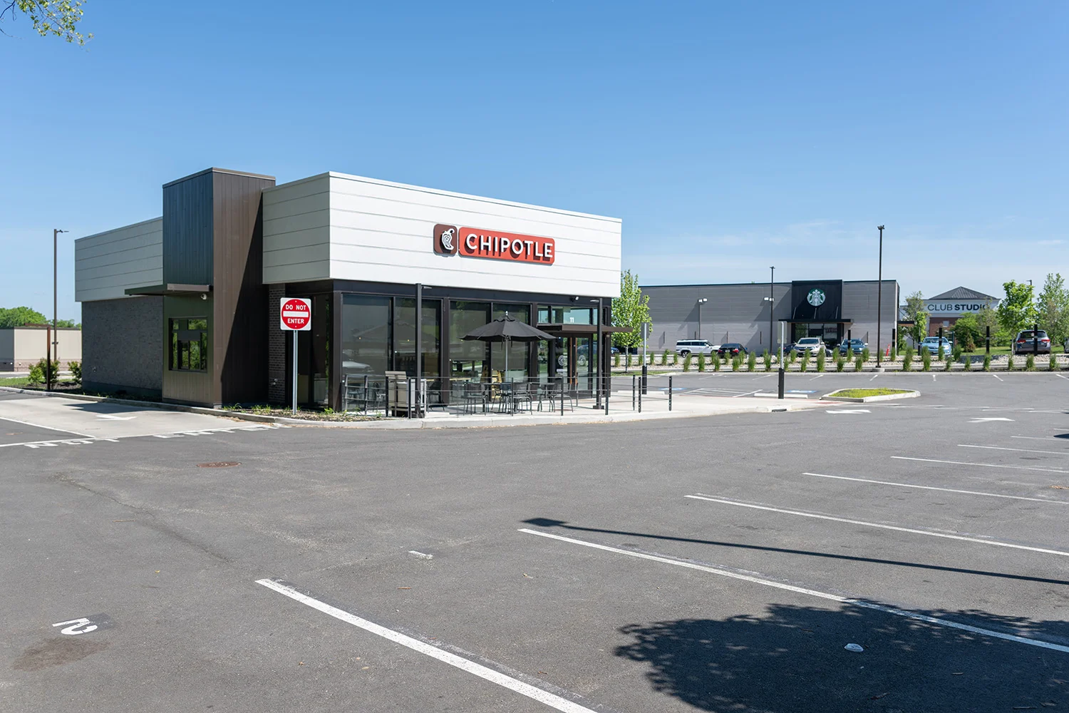 S Windsor Cedar Ave 0254.webp